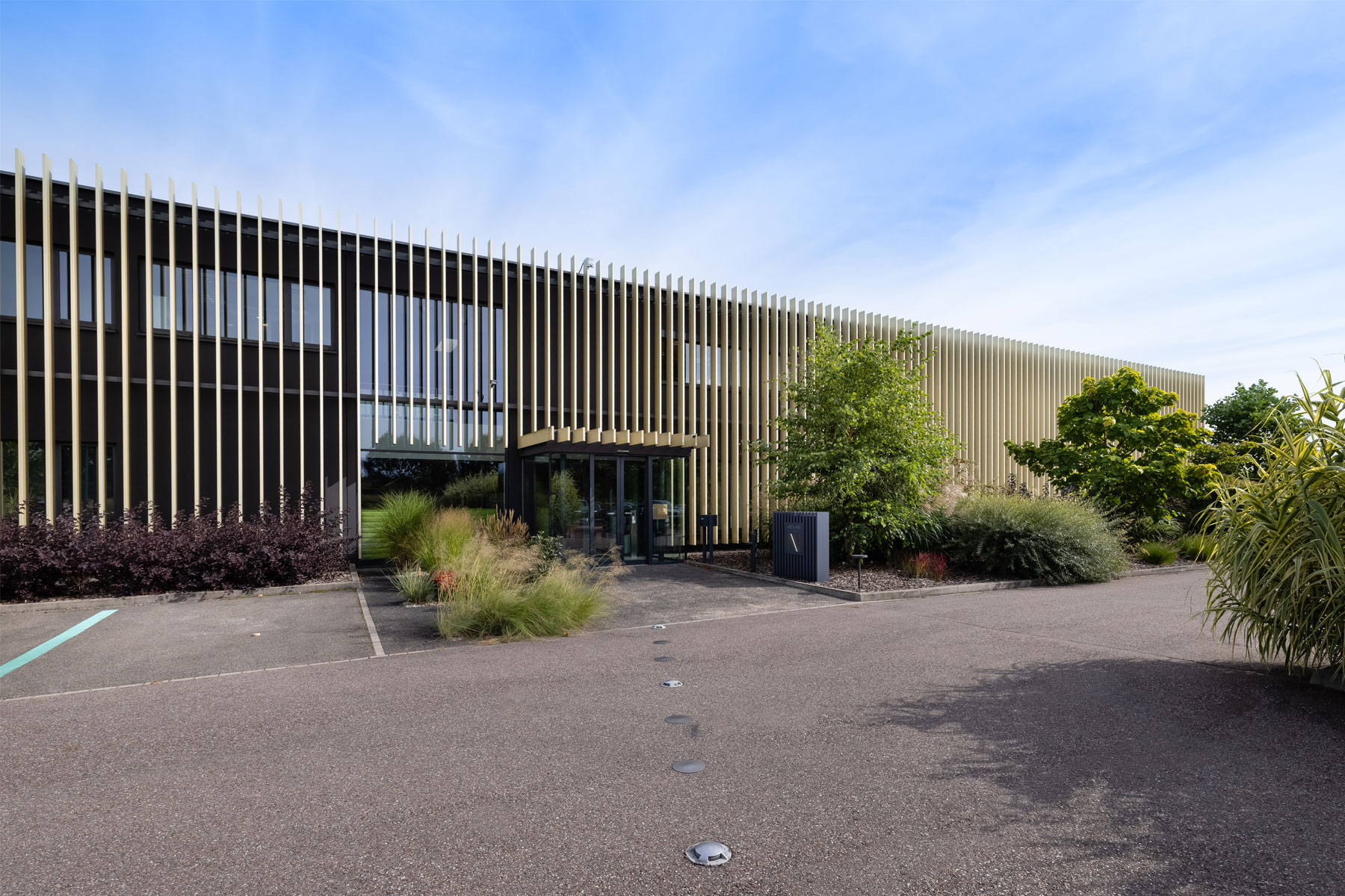 Yves Roland Dekoi Notaires de Nanterre 92000, FRANCE